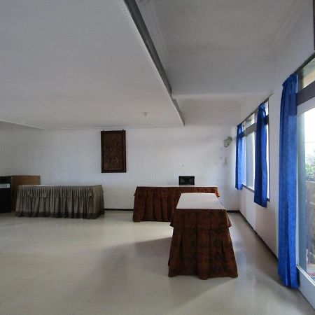 Hotel Pantes Sarangan Ngoại thất bức ảnh