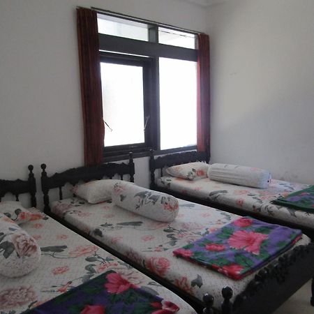 Hotel Pantes Sarangan Ngoại thất bức ảnh