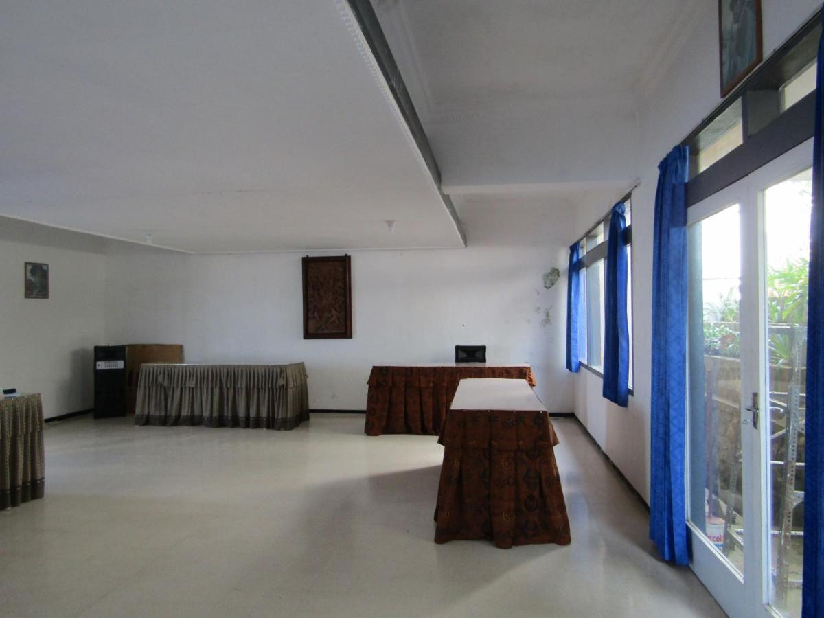 Hotel Pantes Sarangan Ngoại thất bức ảnh