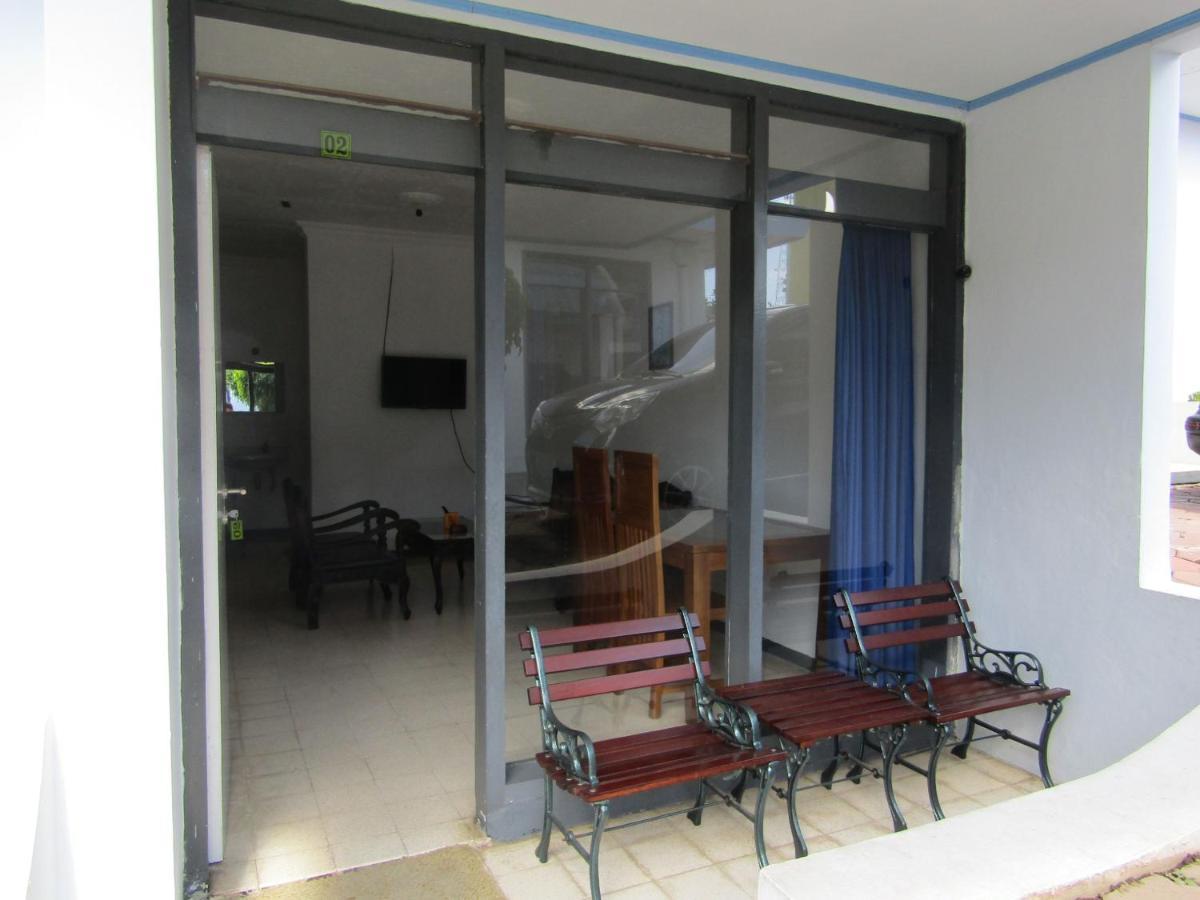 Hotel Pantes Sarangan Ngoại thất bức ảnh