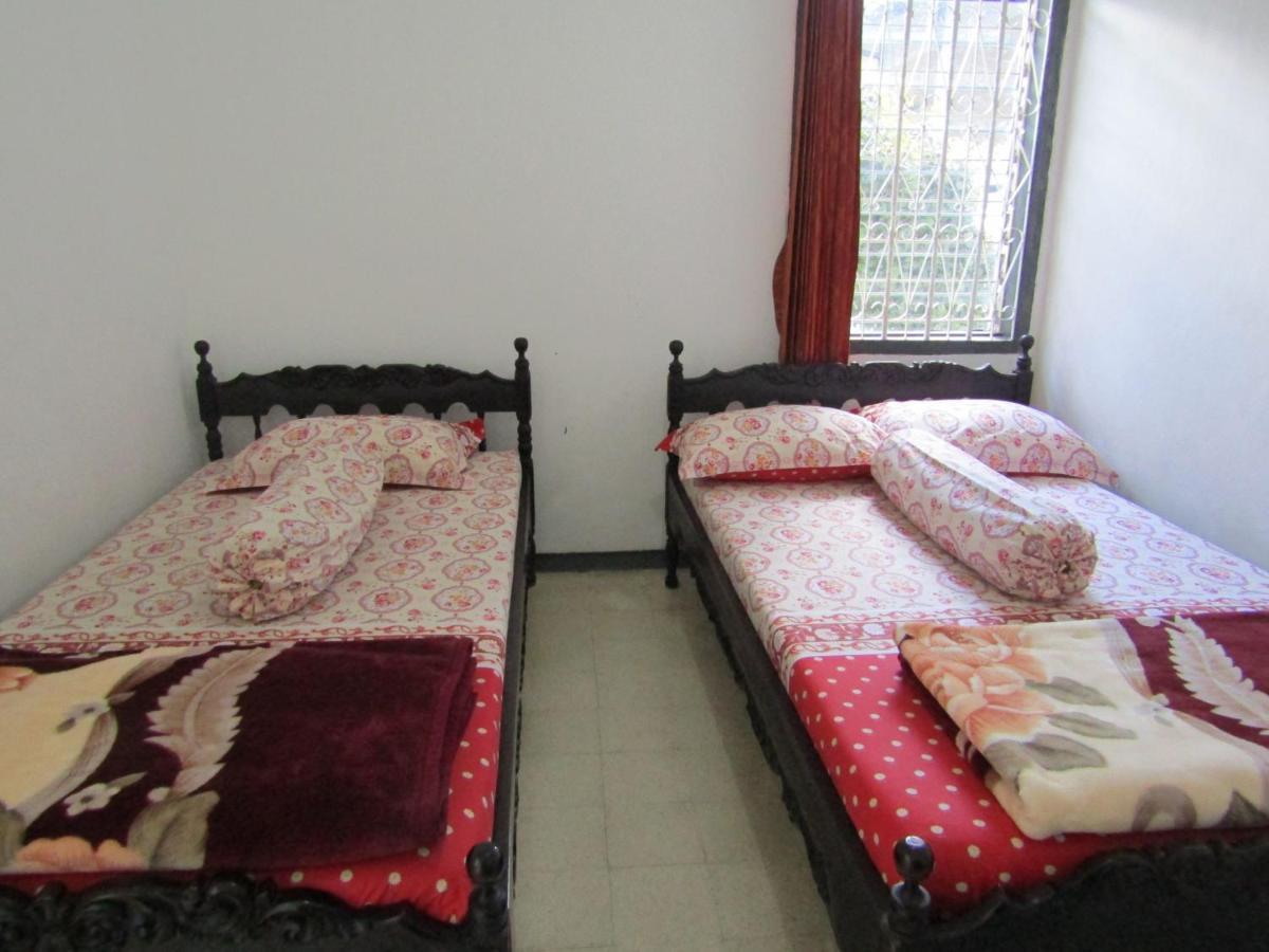 Hotel Pantes Sarangan Ngoại thất bức ảnh