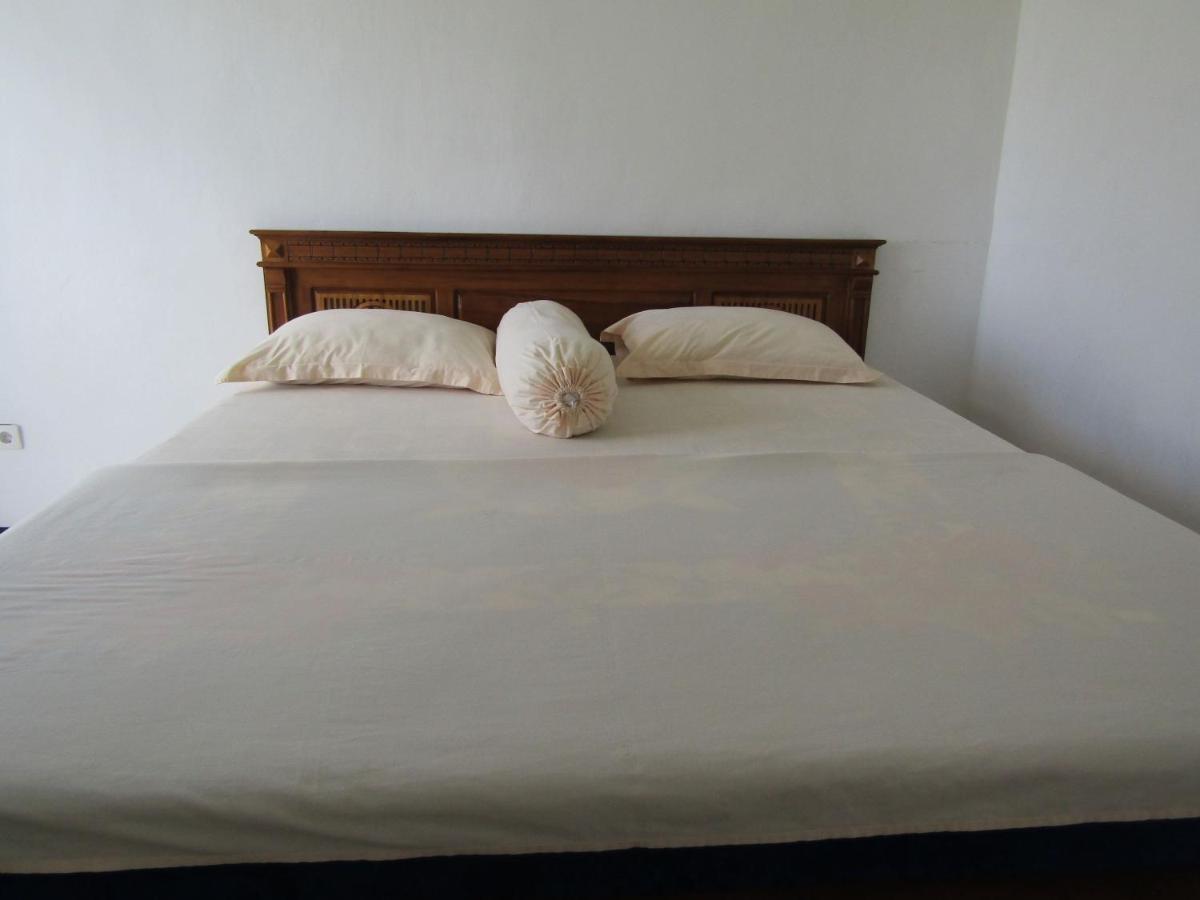 Hotel Pantes Sarangan Ngoại thất bức ảnh