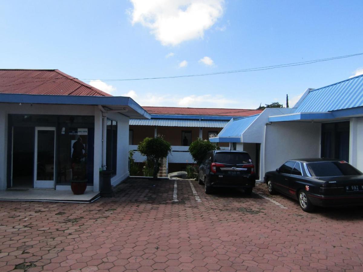 Hotel Pantes Sarangan Ngoại thất bức ảnh