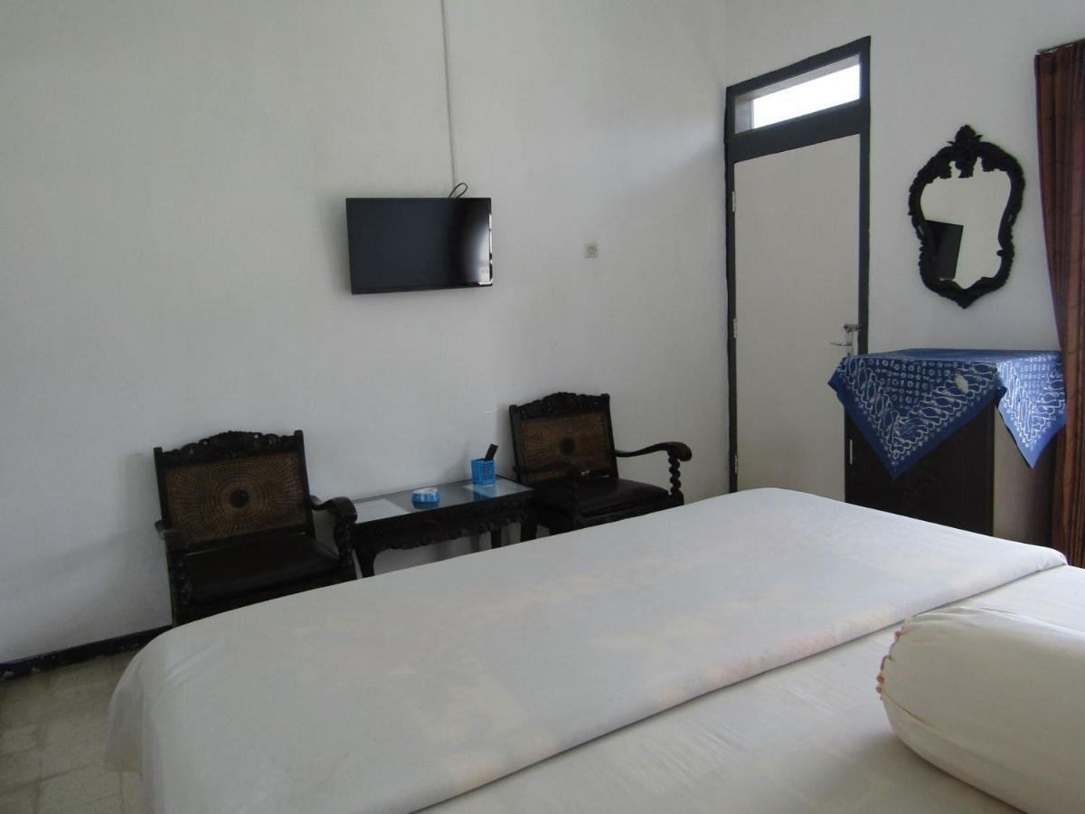 Hotel Pantes Sarangan Ngoại thất bức ảnh